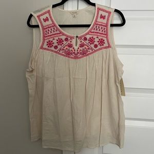 Blouse with embroidery